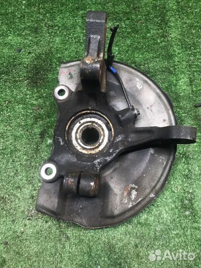 Кулак передний правый Mitsubishi Lancer X CY4A