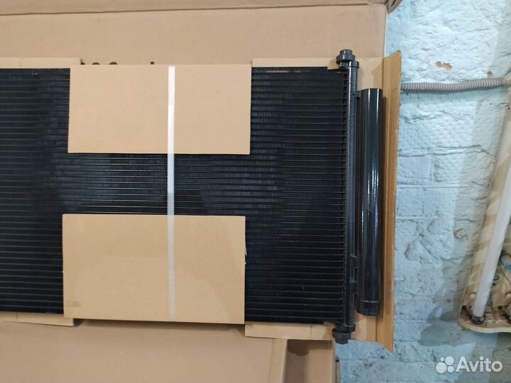 Радиатор кондиционера Toyota Rav 4