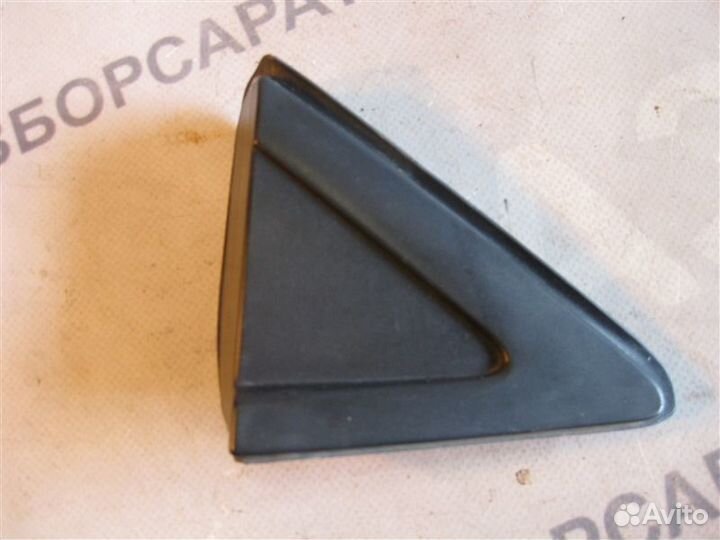 Накладка крыла задняя левая Nissan Primera P12