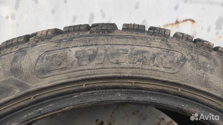 Tigar Winter 215/45 R17