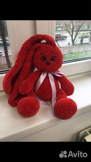 Зайки из плюшевой пряжи