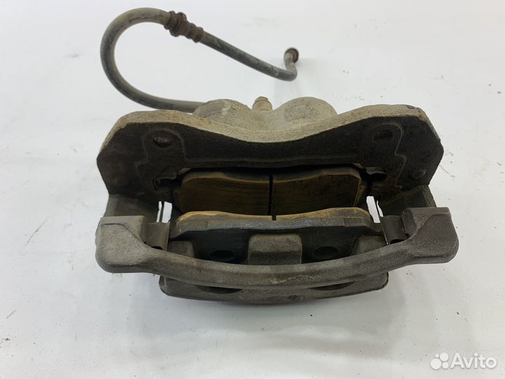 Santa Fe Classic Суппорт передний левый со скобой