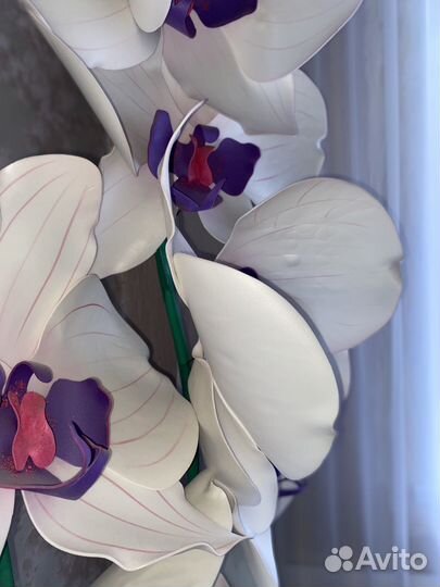 Орхидея искусственная