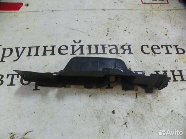 Воздуховод радиатора правый Hyundai Tucson