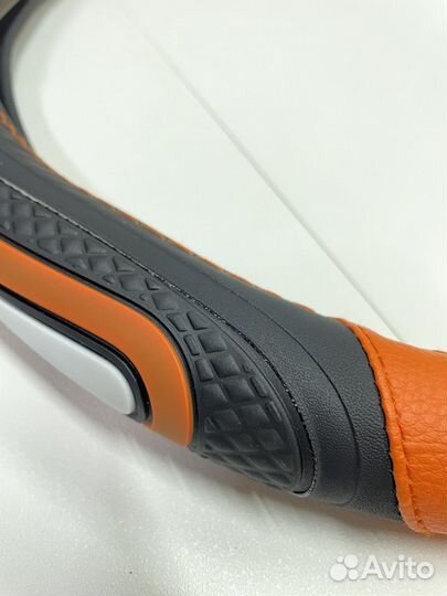 Оплетка чехол на руль автомобиля размер М оранжава
