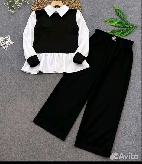 Школьный костюм на девочку