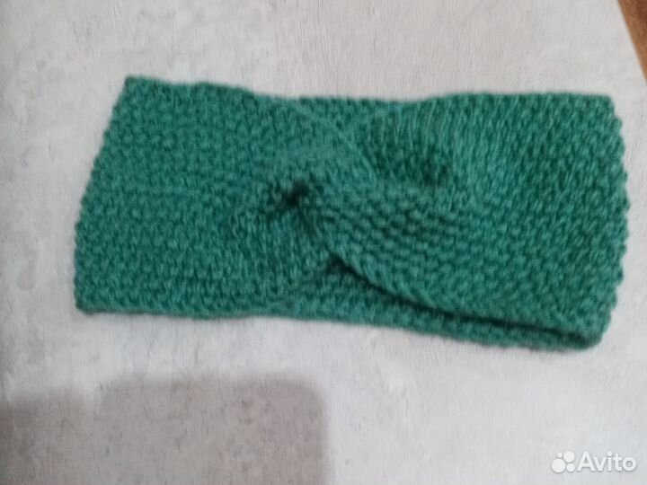Повязка на голову вязаная