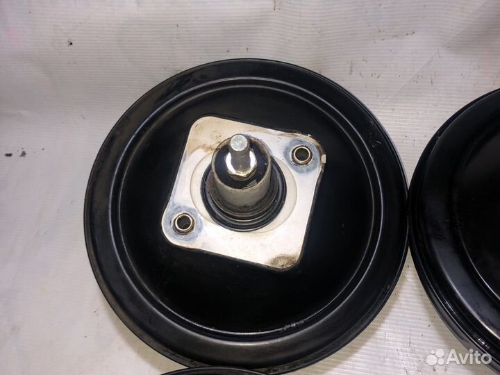 Вакуумный усилитель тормозов