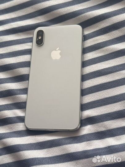 iPhone Xs, 64 ГБ
