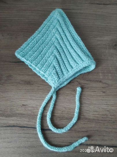 Шапочка вязаная бесшовная