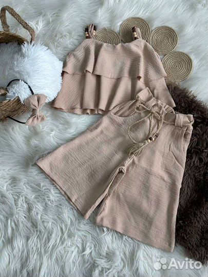 Легкий костюм новый