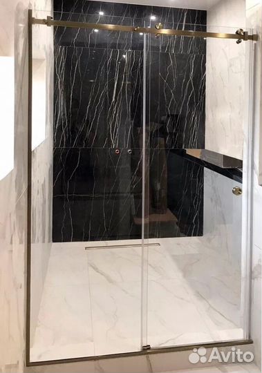 Перегородки из стекла в душевую