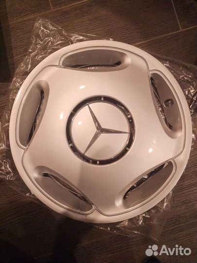 Колпаки Mercedes A2104000025 A2104010024 торг