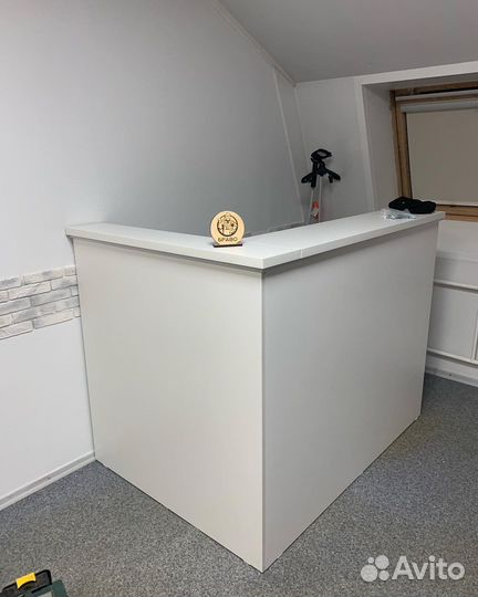 Стойка администратора ресепшн