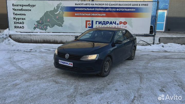 Трос регулировки сиденья Volkswagen Jetta (A6). Ле