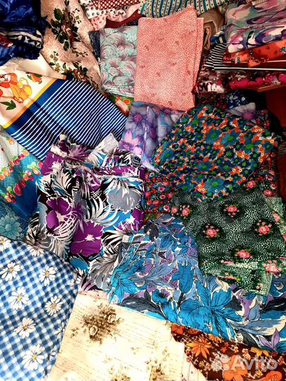 Есть Ткани СССР бязь, шерсть, фланель, бархат