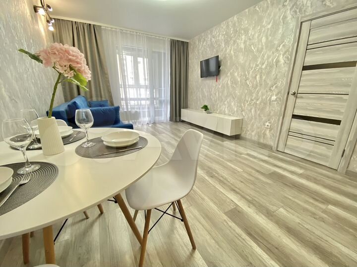 2-к. квартира, 60 м², 12/17 эт.