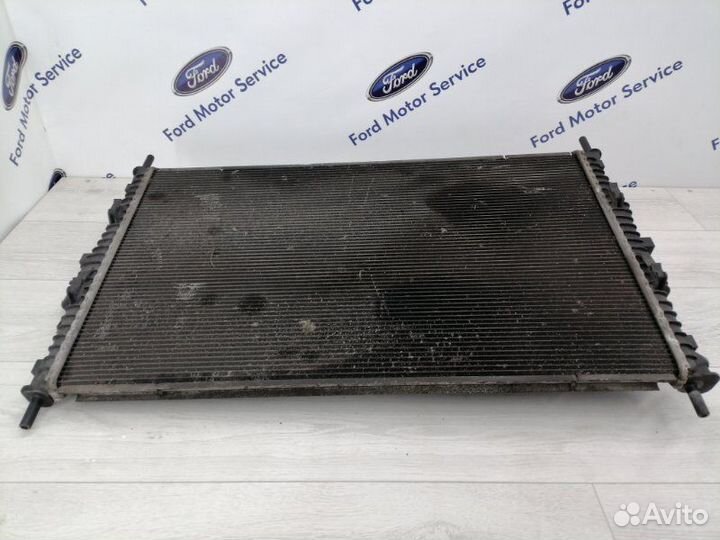 Радиатор охлаждения двигателя Ford Transit 8