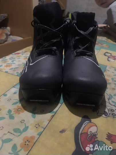 Лыжные ботинки