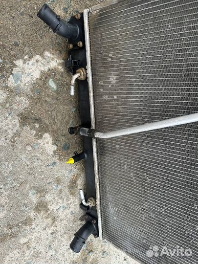 Радиатор охлаждения двигателя Toyota Hiace 2009KDH
