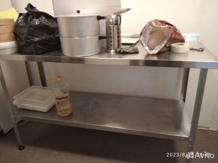 Кухонный стол