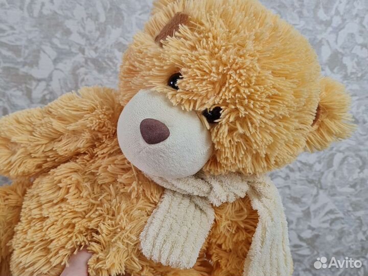Плюшевый медведь