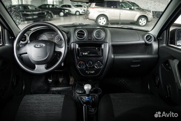 LADA Granta 1.6 МТ, 2015, 117 300 км