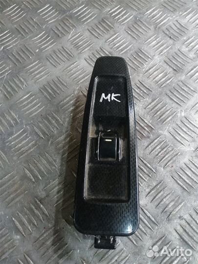 Кнопка стеклоподъемника передняя правая Geely Mk