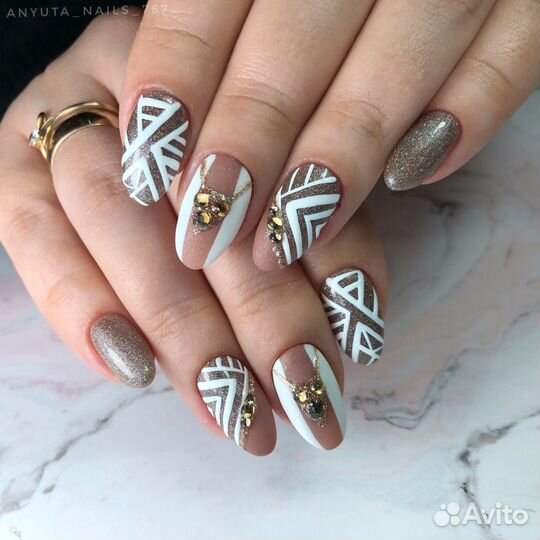 Маникюр и педикюр