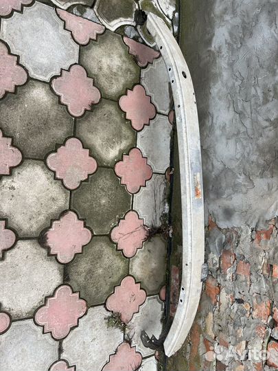 Усилитель бампера мерседес е211