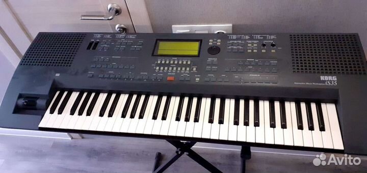 Интерактивная музыкальная рабоч станция korg is35