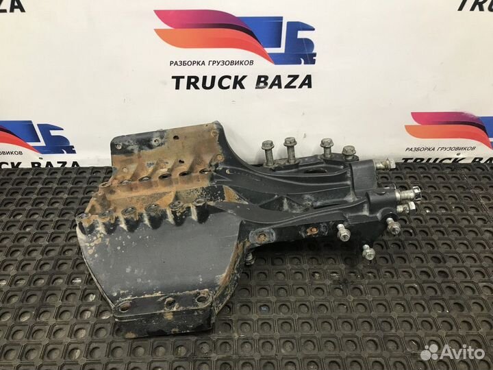 54901280600220 Кронштейн рессоры передний правый