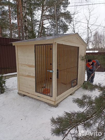 Вольер с выгулом