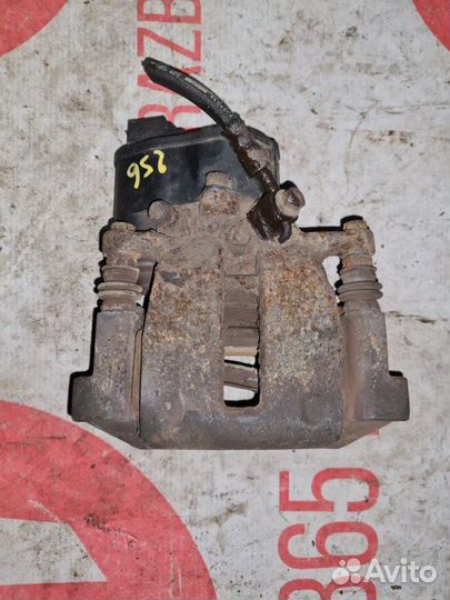 Суппорт задний левый Volvo S80 B8444S 2010