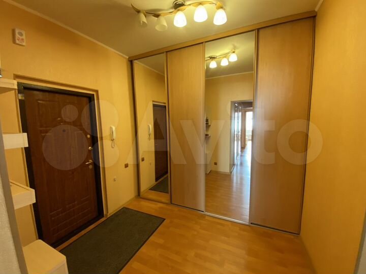 2-к. квартира, 70,6 м², 4/9 эт.