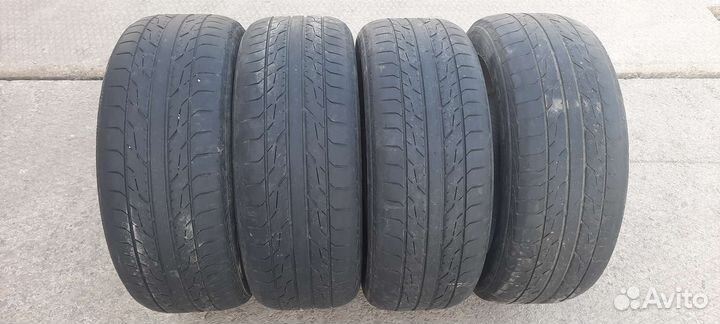 Toyo DRB 215/55 R17 94V