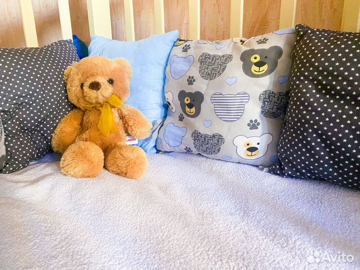 Бортики в кроватку