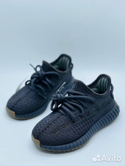 Adidas yeezy boost 350 детские чёрные разм. 32