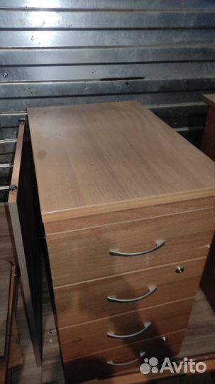 Тумба офисная с ящиками