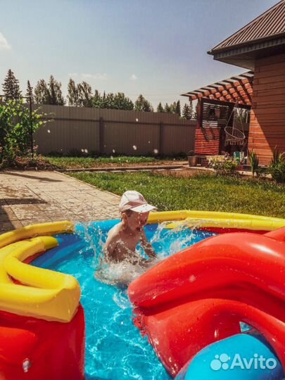 Детский надувной бассейн с горкой