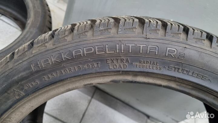 Nokian Tyres Hakkapeliitta R3 245/40 R19 98T