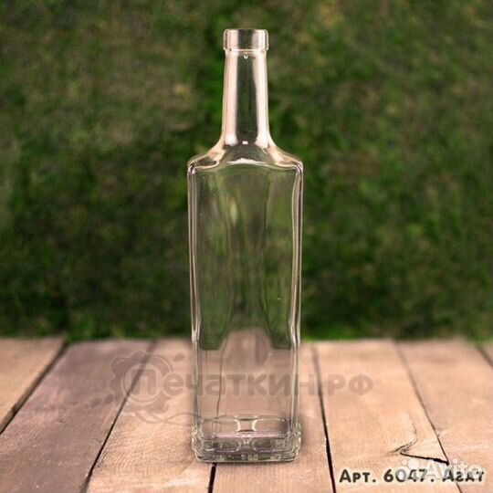 Стеклянные бутылки квадратной формы 500 мл
