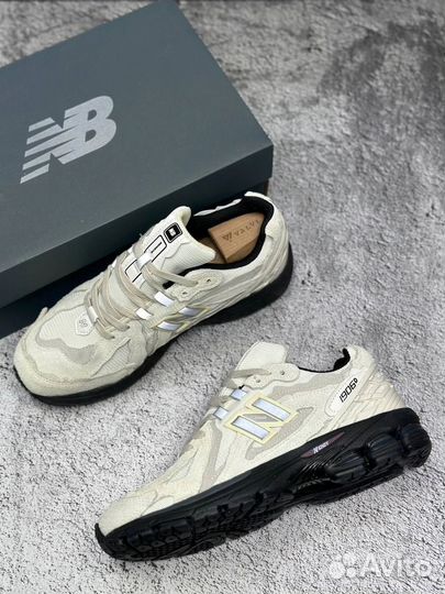 Кроссовки мужские New Balance 1906R