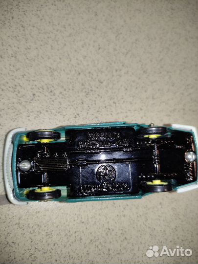 Модель автомобиля мазерати мистраль купе 1:43