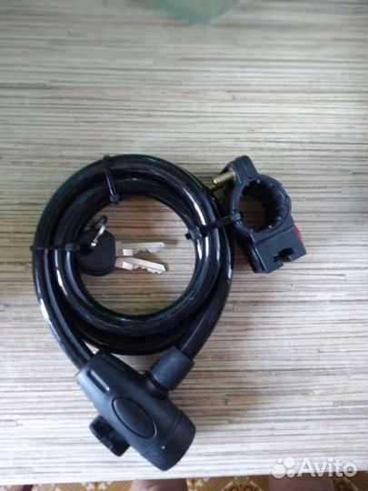 Трос замок велосипедный с ключами
