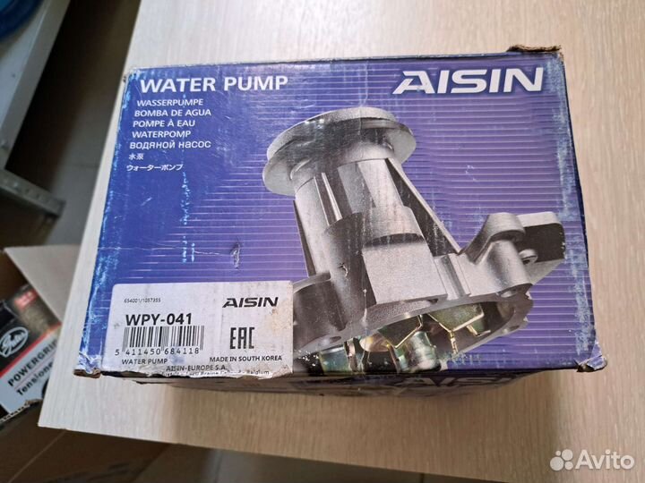 Помпа водяная WPY041 Aisin
