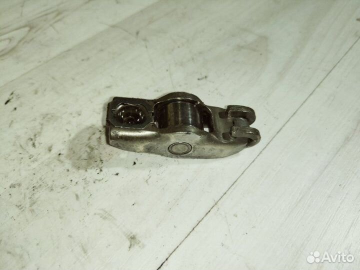 Рокер Volvo Xc90 D5244T4 2006