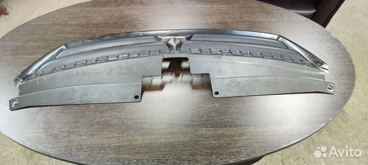 Решетка радиатора mitsubishi outlander xl