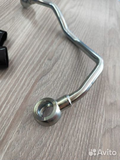 Трубка масляная новая оригинал Lexus,Toyota левая