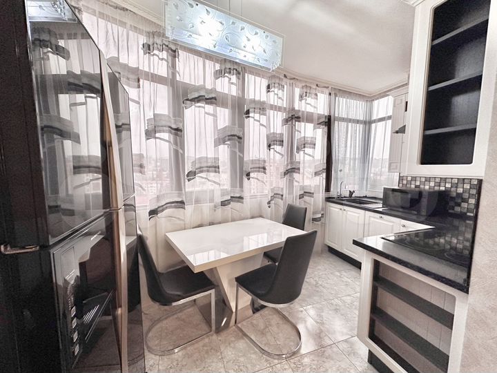 2-к. квартира, 64 м², 5/19 эт.